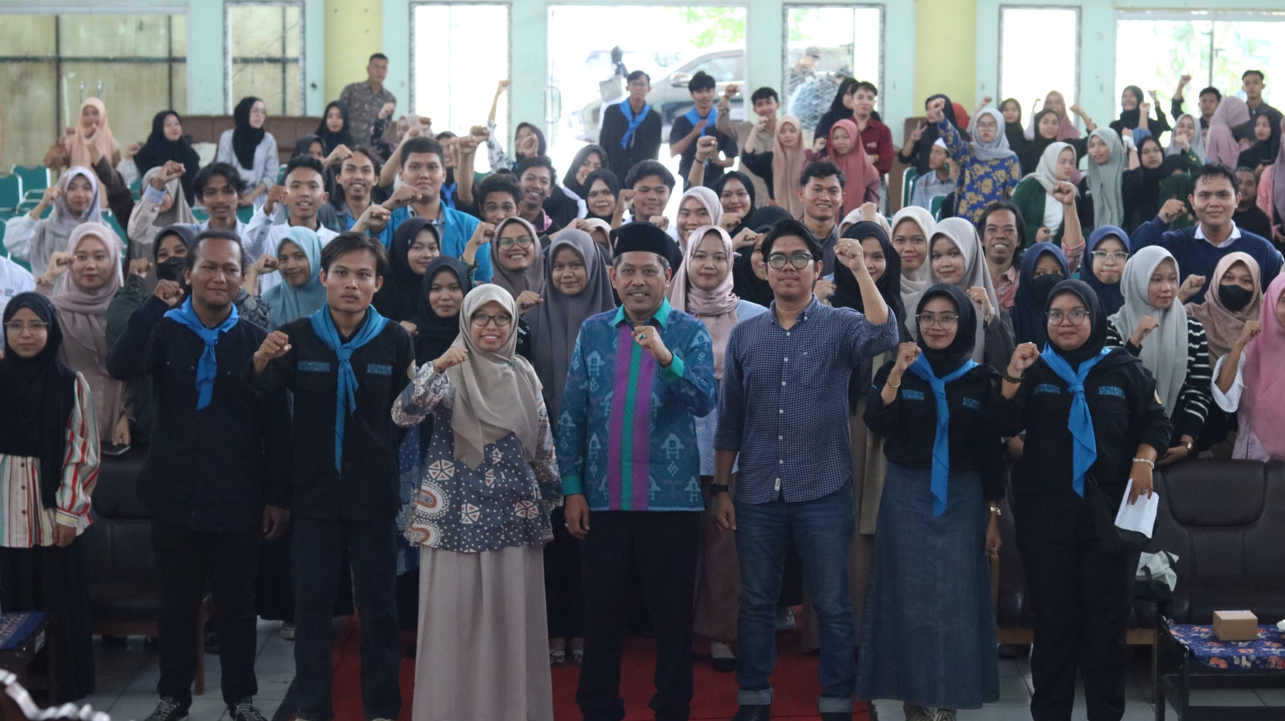 Read more about the article Seminar Lingkungan Hidup MAPALA SUTHA, WALHI Jambi : Generasi Anak Muda adalah Pelopor Perubahan.